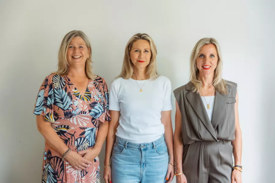 ELLE Midwives team SOPH4026