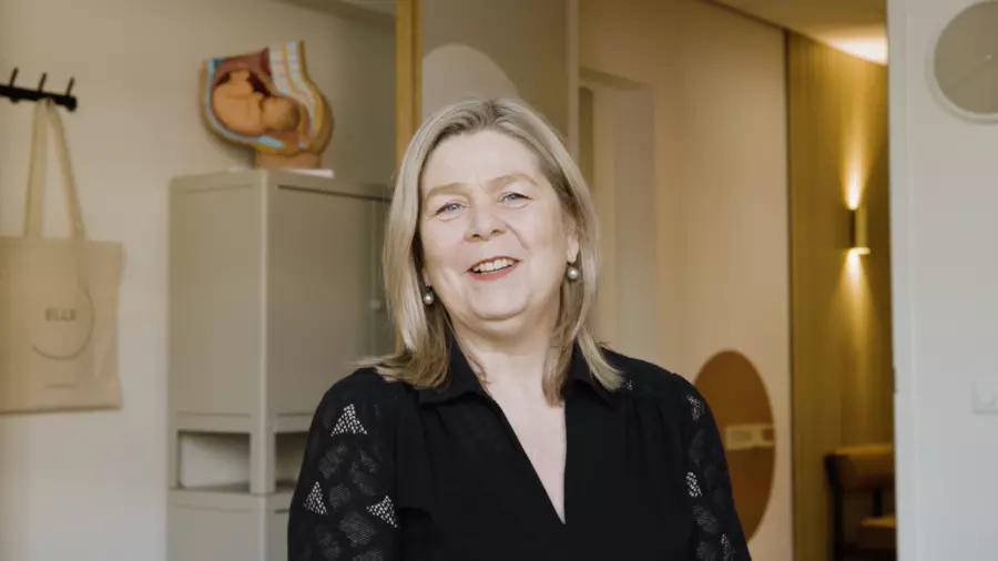 ELLE video cover echo